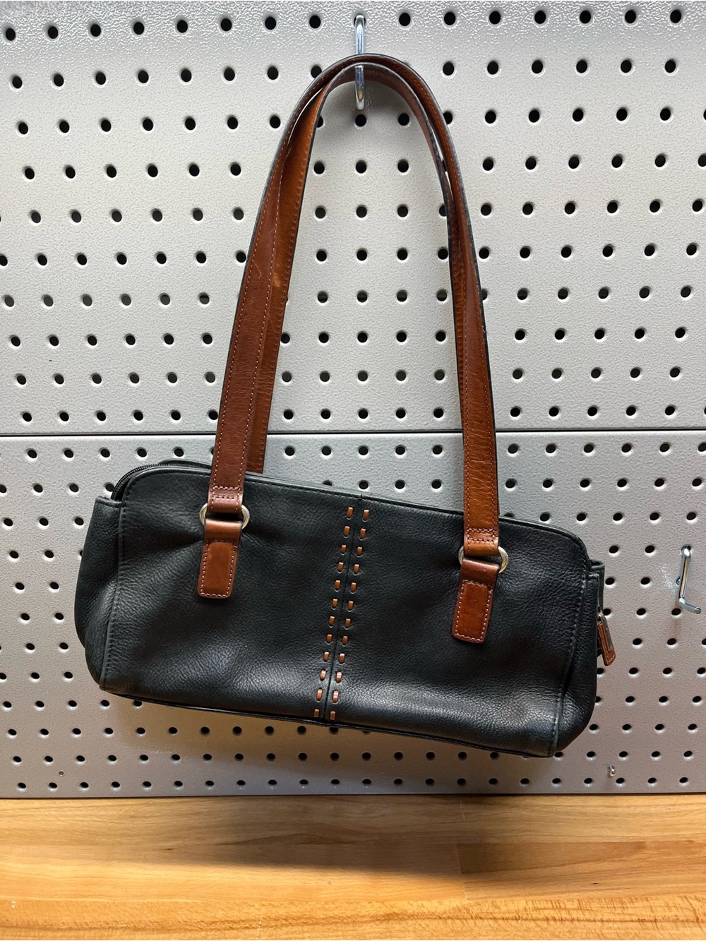Fossil- Black and Brown Leather Shoulder Bag - Classic Two-Tone Design